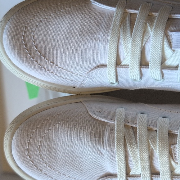 STEAL DEAL‼️Thakoon Women's Classic White Sneakers - Picture 16 of 17